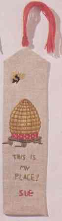 #359 Bee And Beehive Bookmark